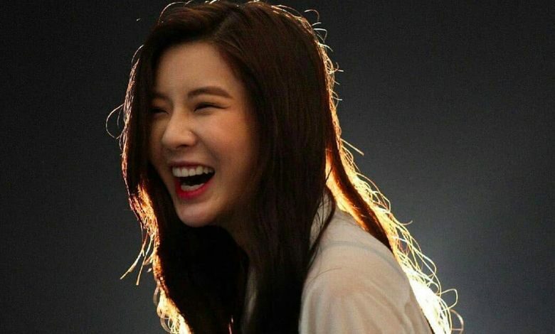 Lee Kwang Soo's girlfriend Lee Sun Bin reacts to articles about her dispute  with former agency - HiTV News