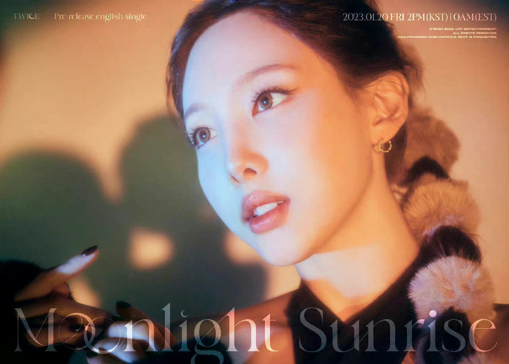 Clipe do single Moonlight Sunrise, do TWICE, é lançado