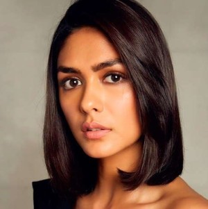 Mrunal Thakur,Mrunal Thakur