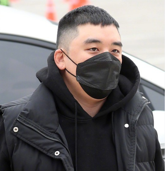 Seungri Was Released From Prison Today Two Days Earlier Than The Original Date Hitv News 4200