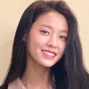 Kim Seol-hyun,김설현